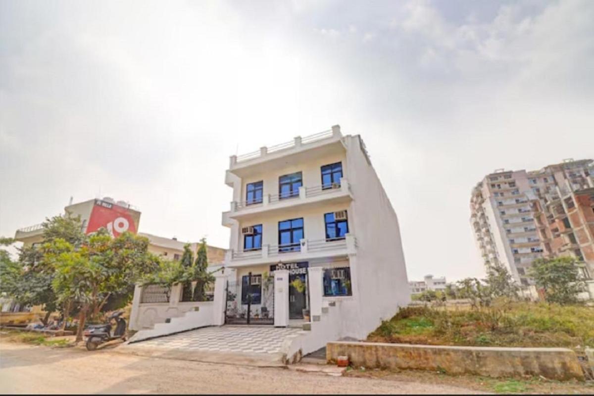 Hotel Olive Tree Agra  Exterior photo